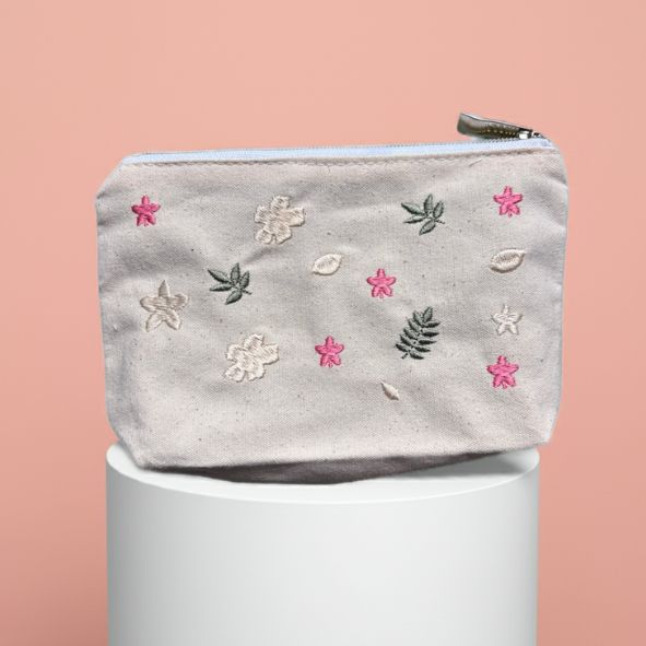 Kosmetiktasche „Florentina“ – Handbestickt & aus 100% Baumwolle