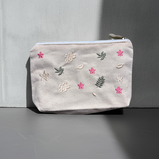 Kosmetiktasche „Florentina“ – Handbestickt & aus 100% Baumwolle