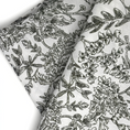 Bild in Galerie-Betrachter laden, Gefalteter Baumwollstoff mit feinem floralen Linienmuster in Dunkelgrün auf naturweißem Grund, detailreiche Nahaufnahme – elegantes, botanisch inspiriertes Textildesign für stilvolle Wohnaccessoires von Fraeulein Matilda.
